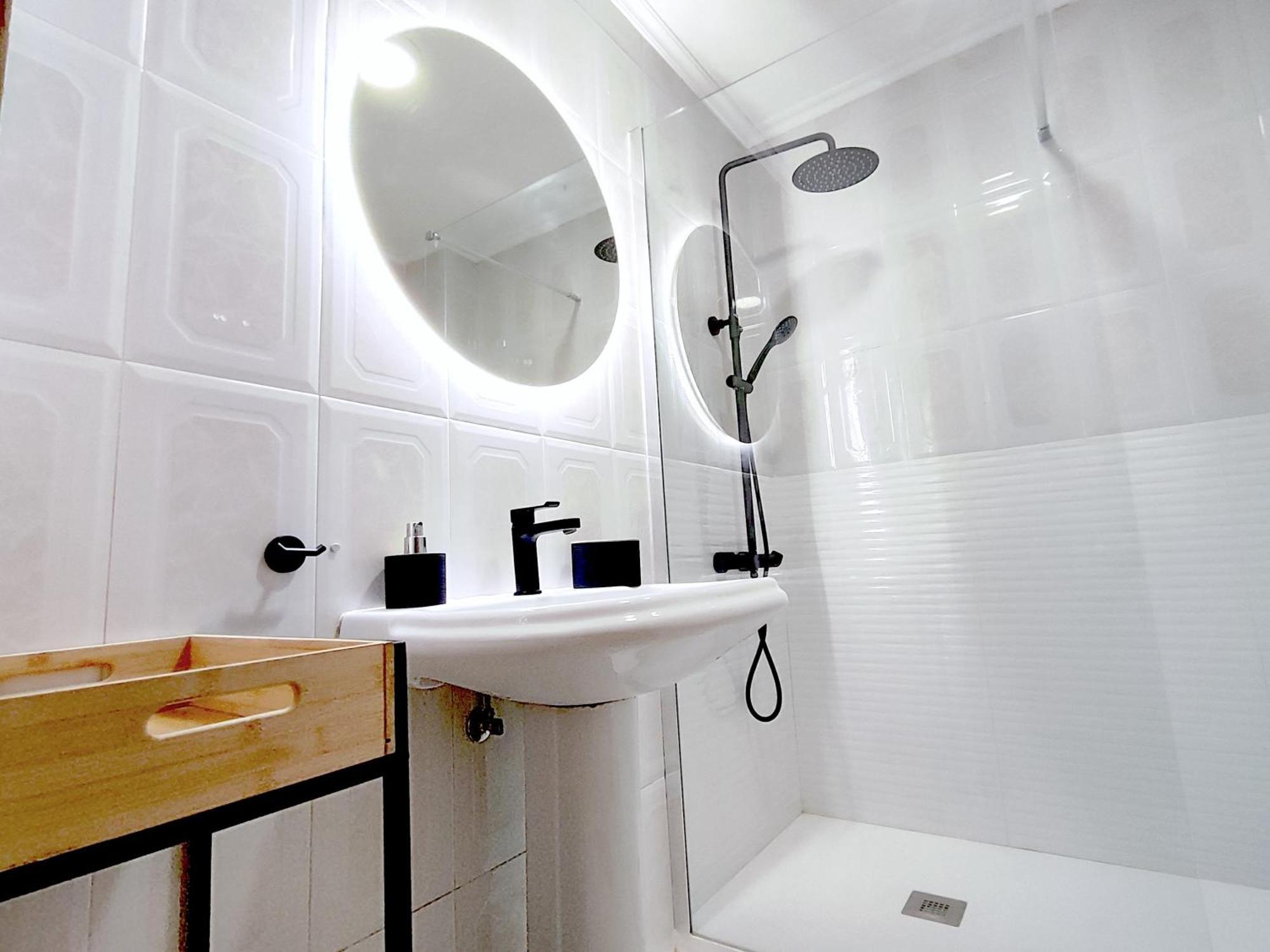 Diseno Y Relax Apartamento De Dos Habitaciones Cerca De La Playa Малага Екстериор снимка