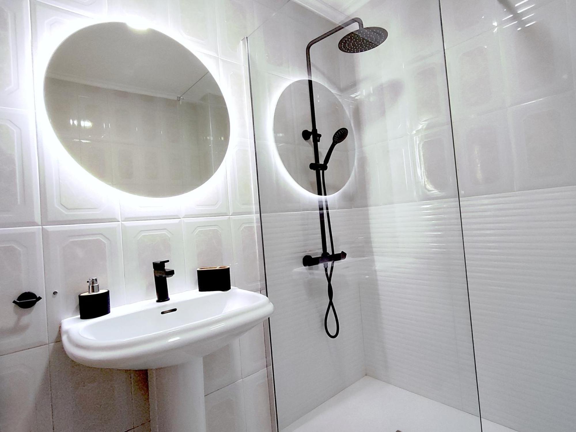 Diseno Y Relax Apartamento De Dos Habitaciones Cerca De La Playa Малага Екстериор снимка